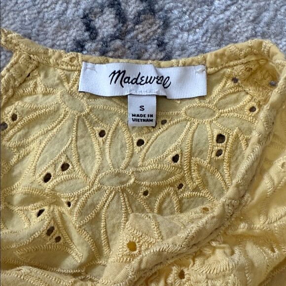 Madewell Cropped Yellow Eyelet Blouse with back cutout - Picture 2 of 9